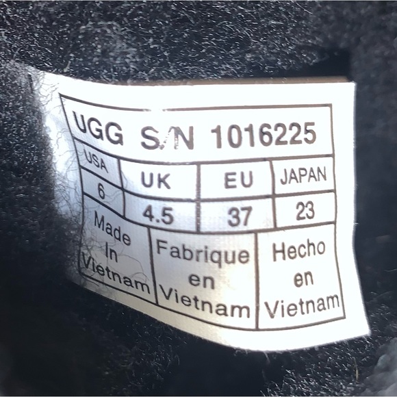 UGG BAILEY BLACK BOW TIE BOOTS WOMEN’s size 6 - Picture 16 of 16